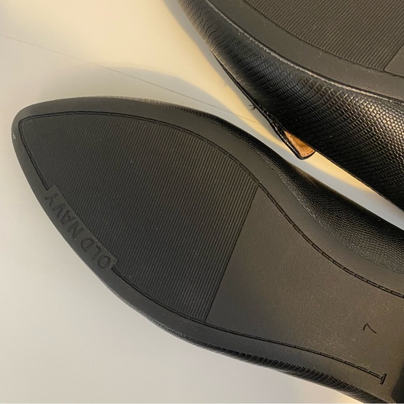 Old Navy Textured Black Women's Loafers - Picture 9 of 9